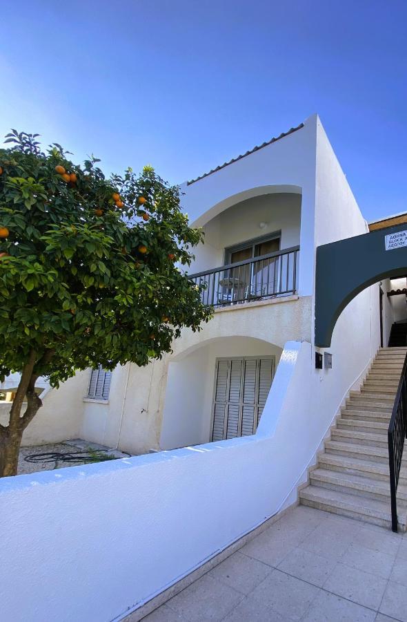 Penny'S Kato Paphos Apartment Ngoại thất bức ảnh
