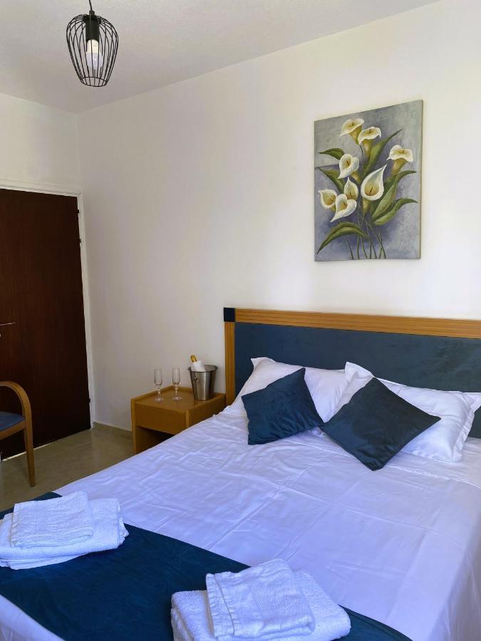 Penny'S Kato Paphos Apartment Ngoại thất bức ảnh